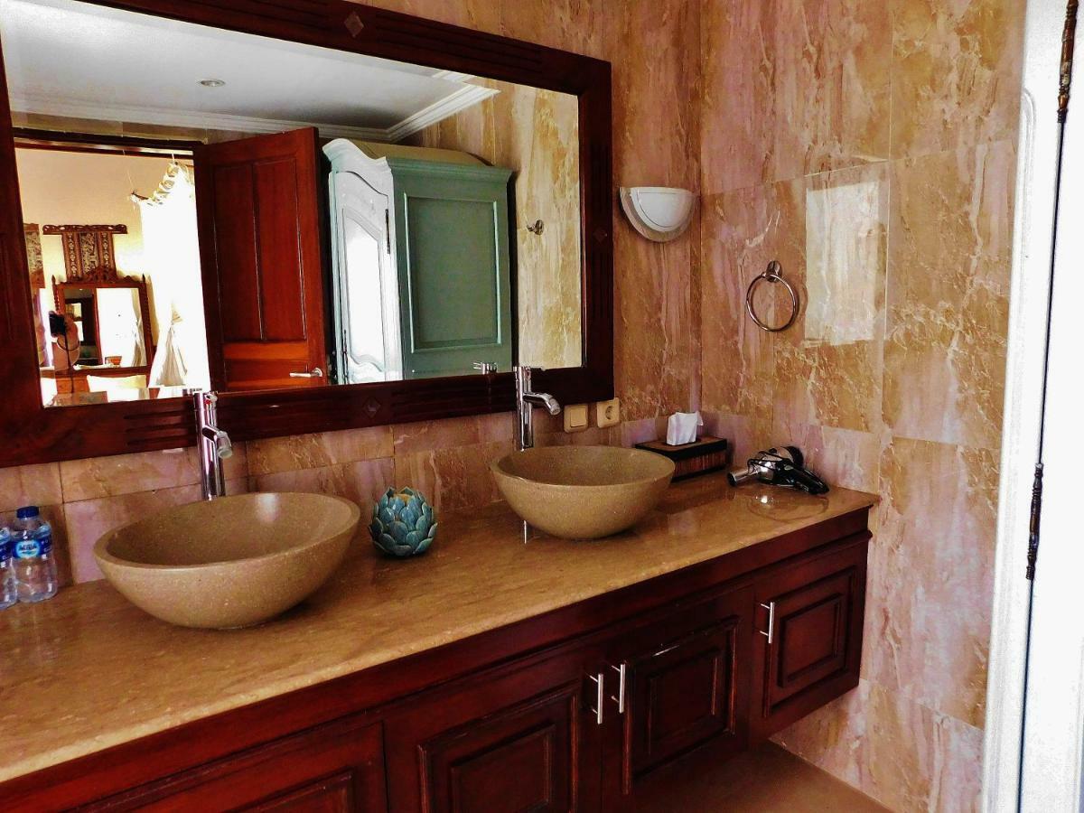 Villa Heliconia Семиньяк Экстерьер фото